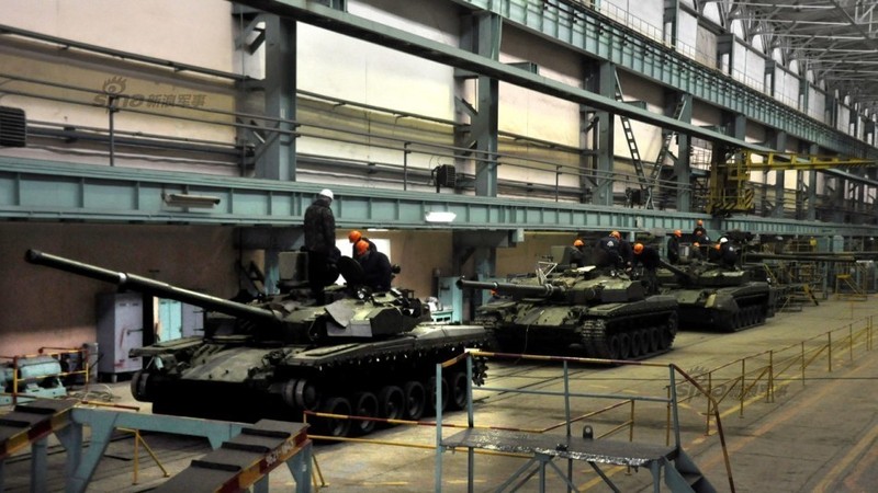 Dot nhap noi che tao sieu tang T-84 Oplot Ukraine-Hinh-4